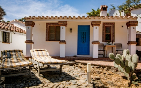 The one bed casita increases max. capacity to 6 people